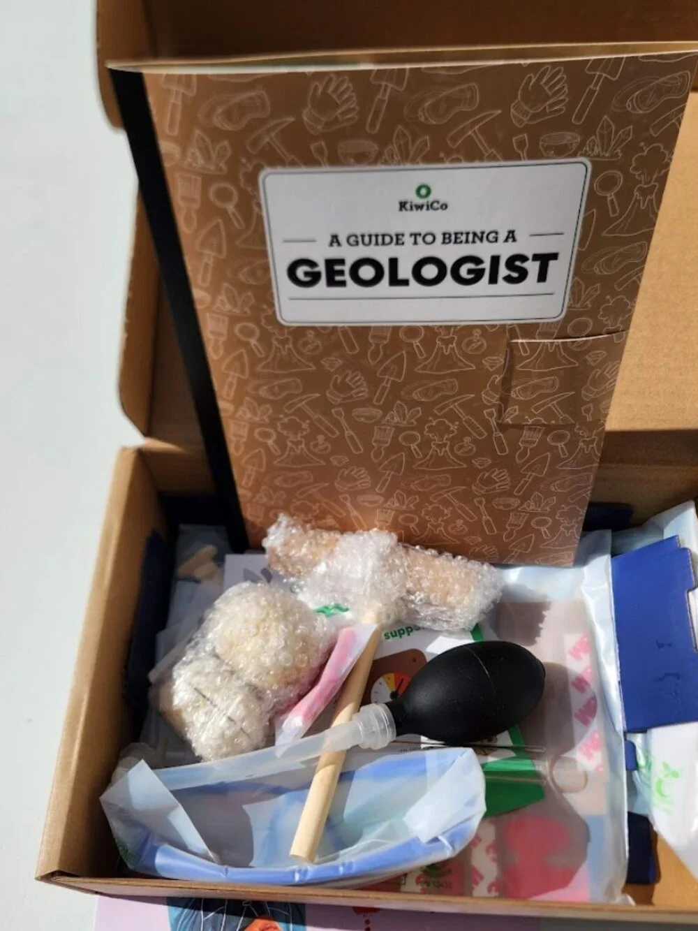 NEW KiwiCo. Kiwi Co. Geologist Starter Science Kit Craft Experiments School Supp